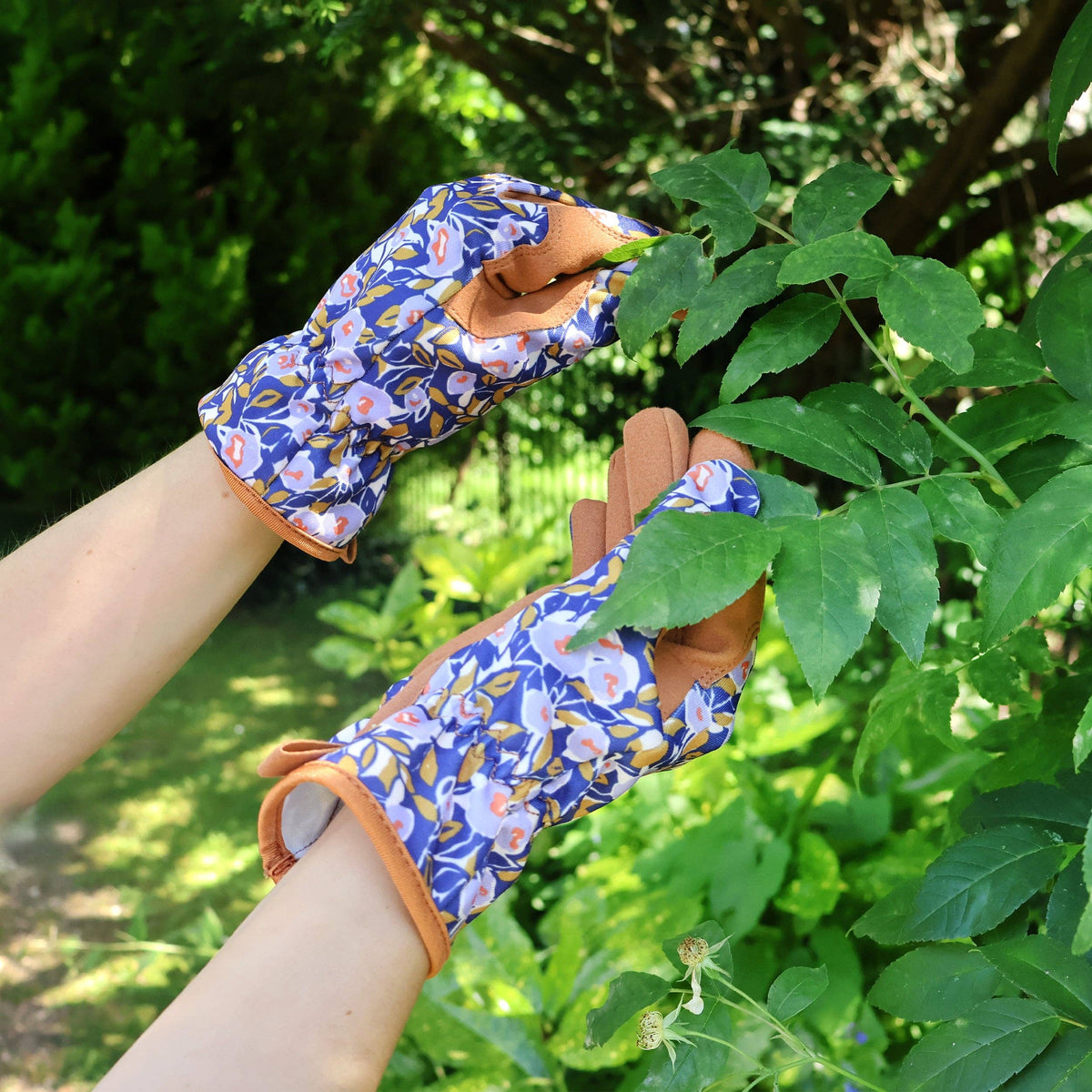 Gardening Gloves - Abstract Floral Lilac