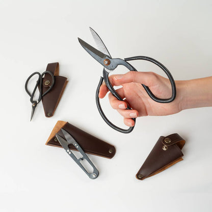 Small Gardeners Scissors + Vegan Leather Pouch