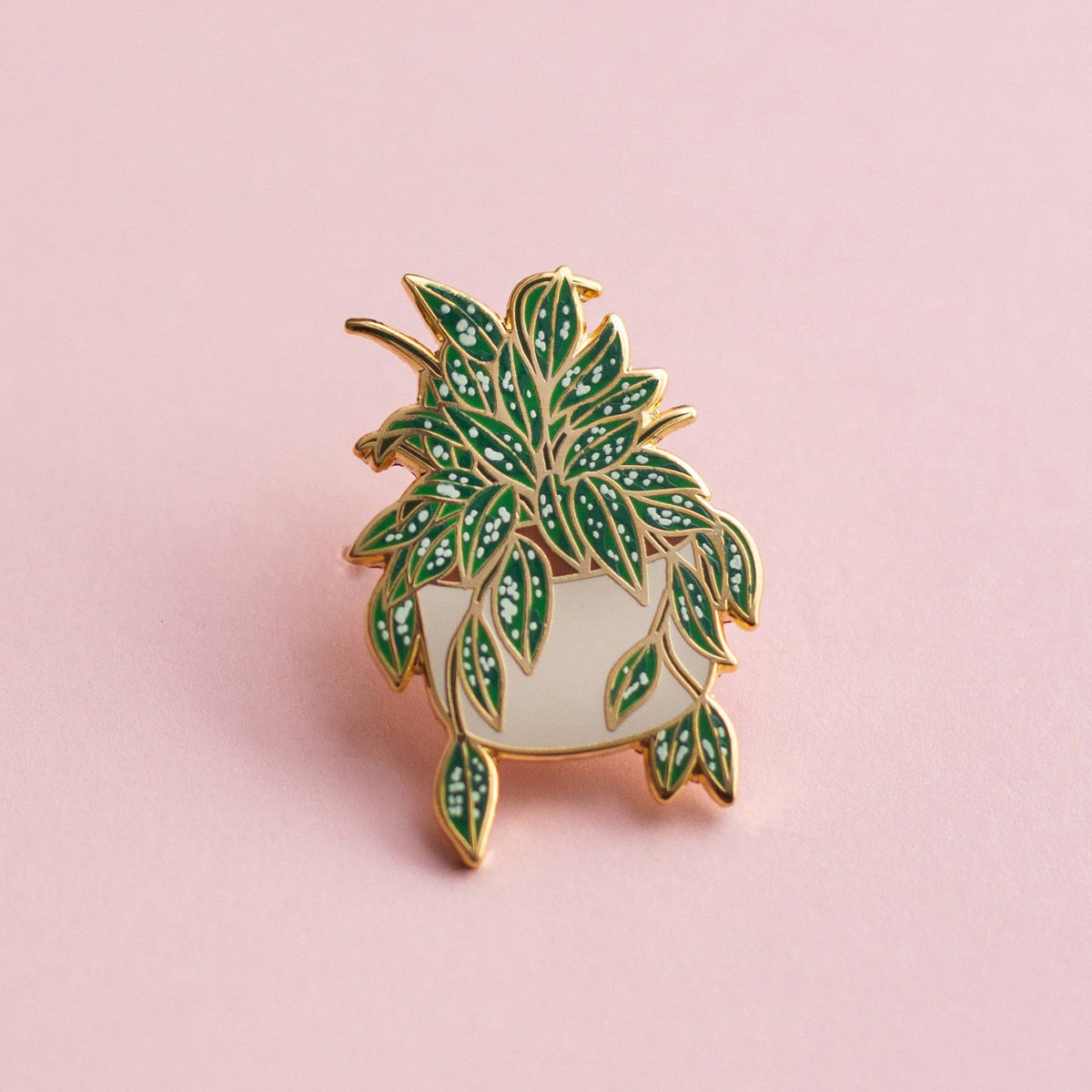 Enamel Pin: Hoya Splash